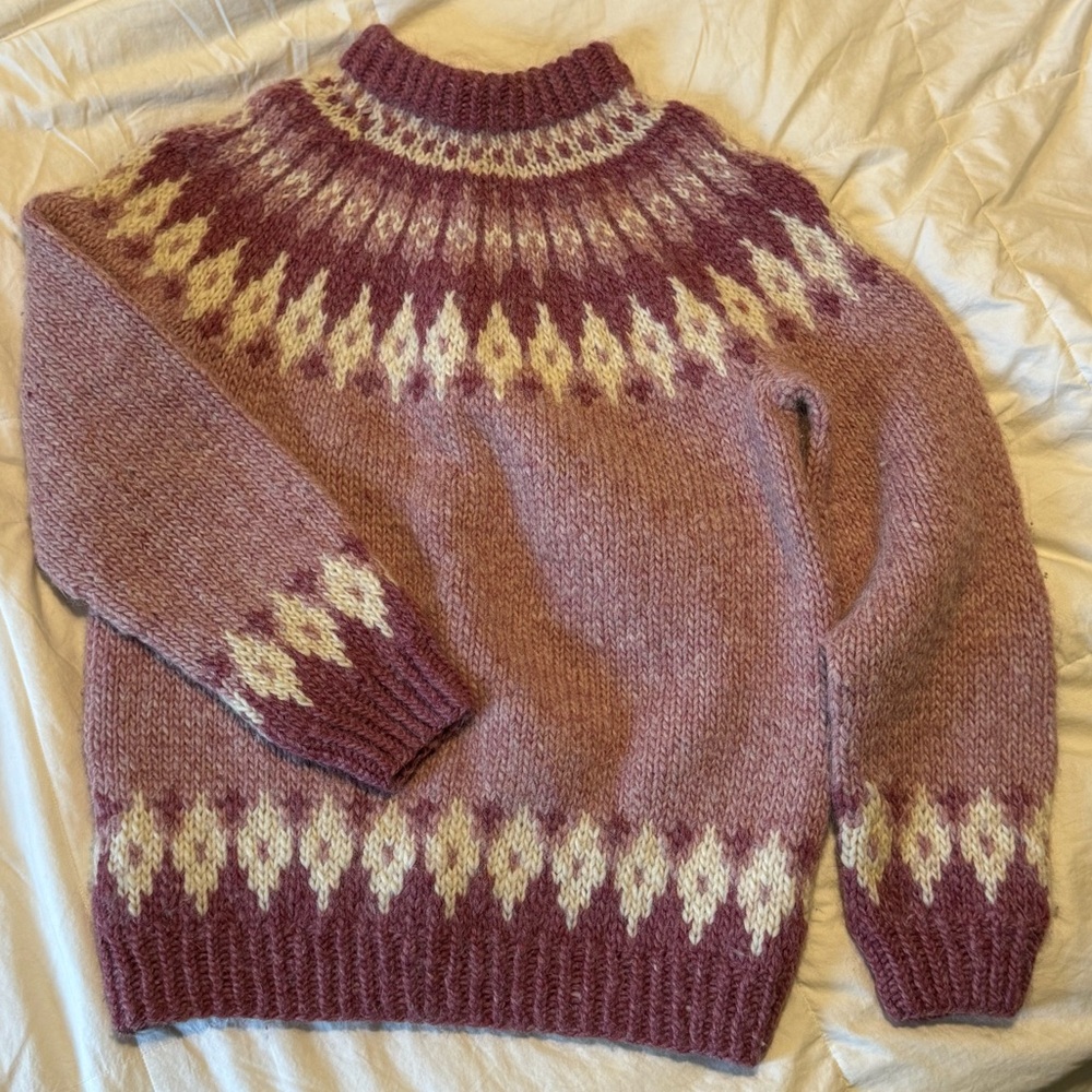 Beautiful Nethys wool hand knit sweater